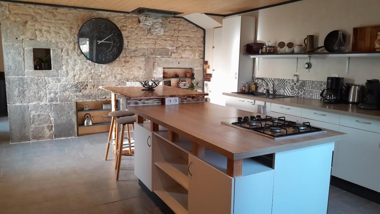 Maison Renove En Pierre Crotenay Exteriör bild
