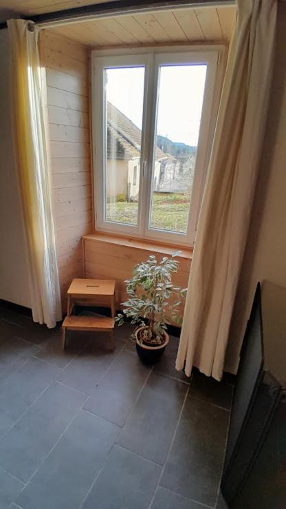 Maison Renove En Pierre Crotenay Exteriör bild